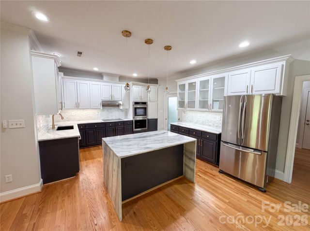 5309 Lancelot Drive, Charlotte, NC 28270