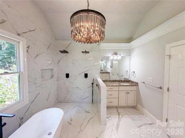 5309 Lancelot Drive, Charlotte, NC 28270
