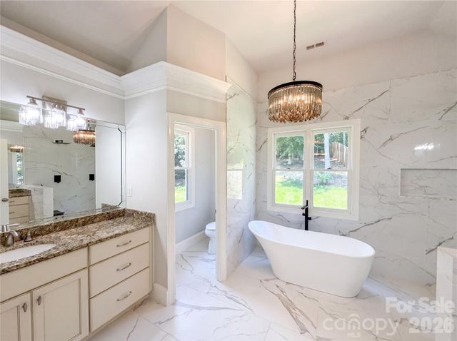 5309 Lancelot Drive, Charlotte, NC 28270