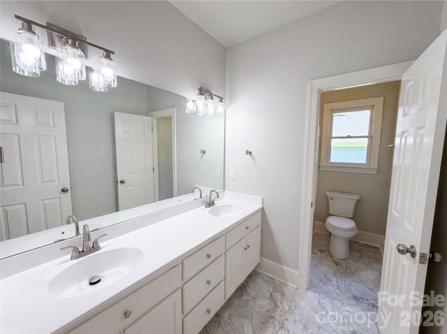 5309 Lancelot Drive, Charlotte, NC 28270