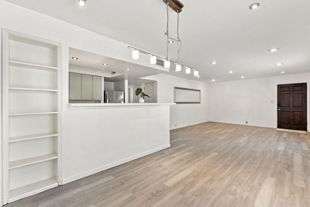 5863 Inwood Drive 4, Houston, TX 77057