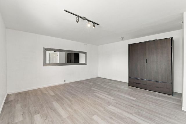 5863 Inwood Drive 4, Houston, TX 77057