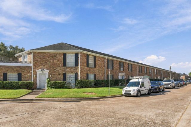 5863 Inwood Drive 4, Houston, TX 77057