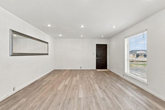 5863 Inwood Drive 4, Houston, TX 77057