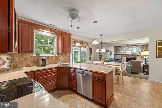 817 MAXWELL PL, Lansdale, PA 19446