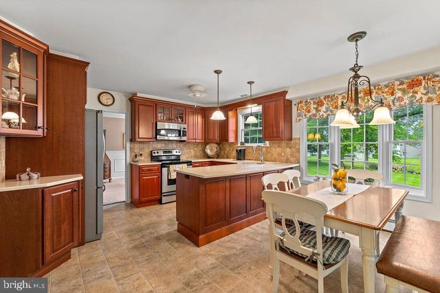 817 MAXWELL PL, Lansdale, PA 19446