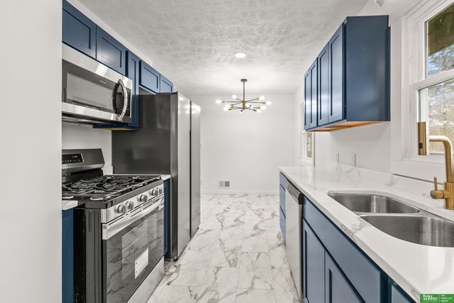 4625 Camden Avenue, Omaha, NE 68104