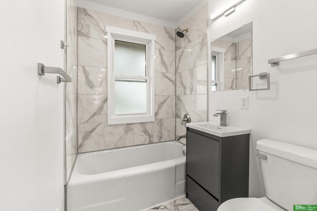 4625 Camden Avenue, Omaha, NE 68104