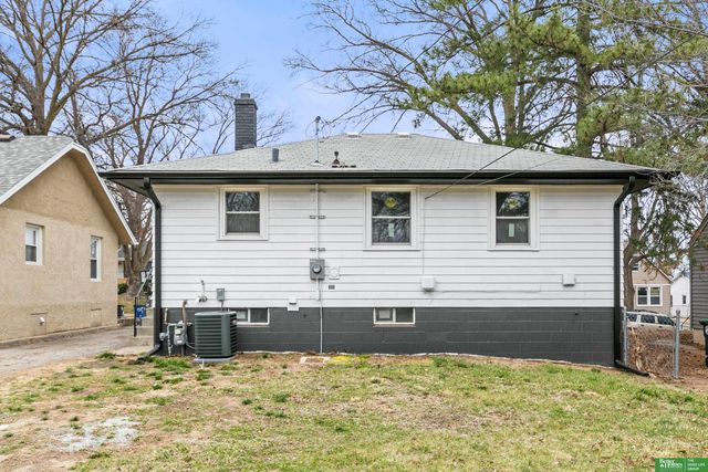 4625 Camden Avenue, Omaha, NE 68104