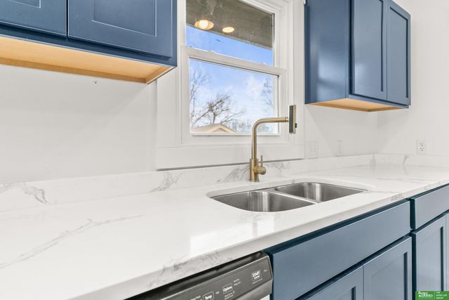 4625 Camden Avenue, Omaha, NE 68104