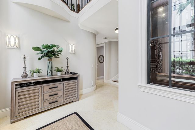 170 Isle Of Venice Drive, Fort Lauderdale, FL 33301