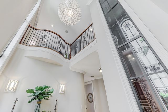 170 Isle Of Venice Drive, Fort Lauderdale, FL 33301