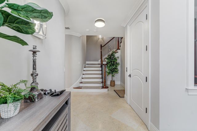 170 Isle Of Venice Drive, Fort Lauderdale, FL 33301