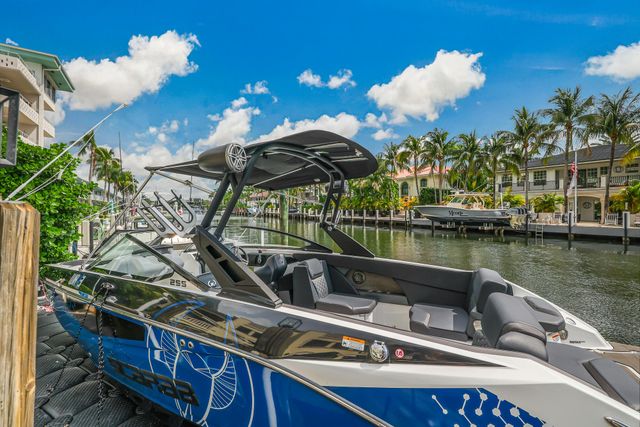 170 Isle Of Venice Drive, Fort Lauderdale, FL 33301