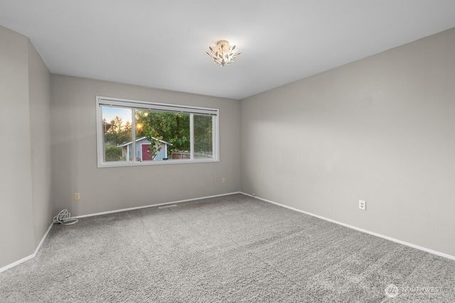 26621 Bristol Court, Kent, WA 98032