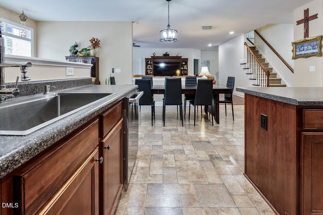 204 Quarryrock Road, Holly Springs, NC 27540