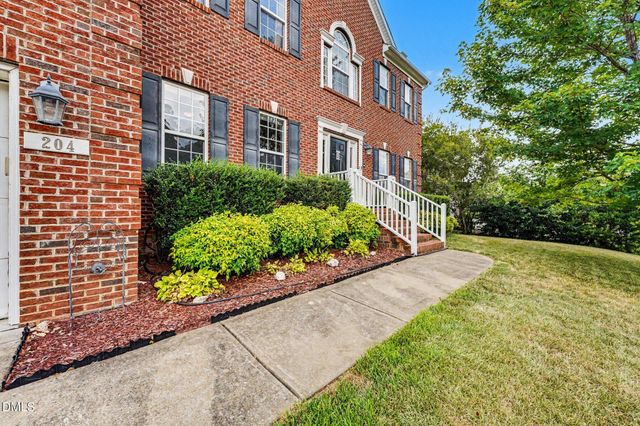 204 Quarryrock Road, Holly Springs, NC 27540