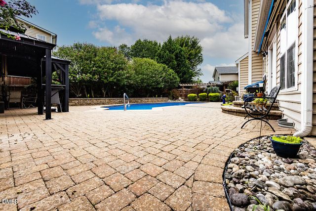 204 Quarryrock Road, Holly Springs, NC 27540