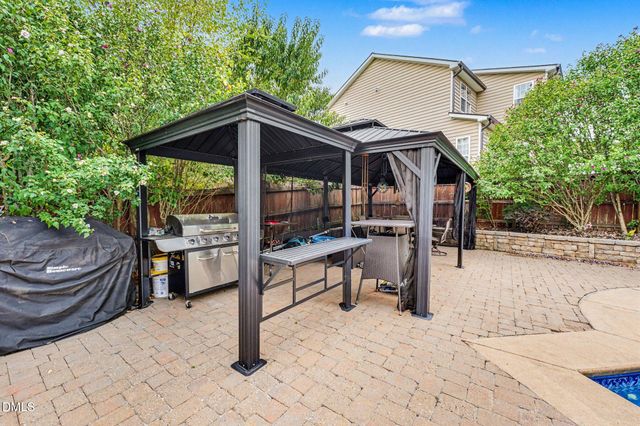 204 Quarryrock Road, Holly Springs, NC 27540