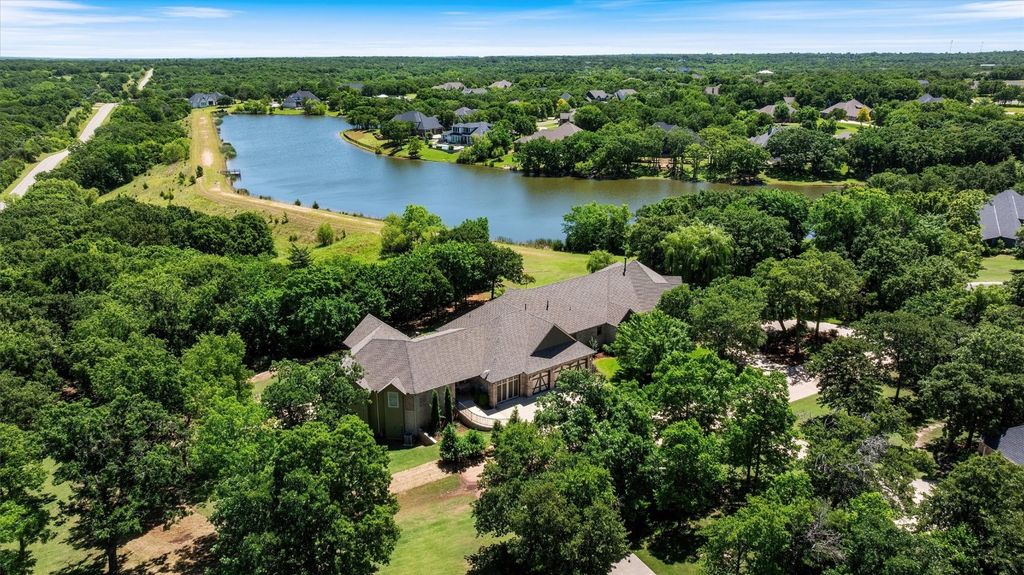 1516 Brook Bank Drive, Jones, OK 73049