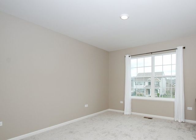 3617 Emerald Road, Elgin, IL 60124