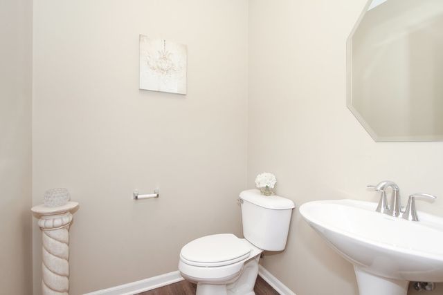 3617 Emerald Road, Elgin, IL 60124