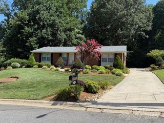 418 Holland Circle, Statesville, NC 28677