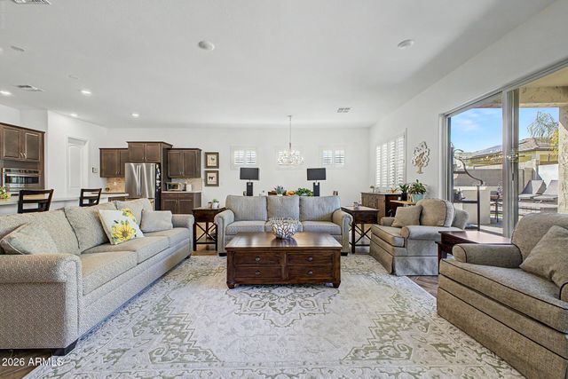 14552 W VOLTAIRE Street, Surprise, AZ 85379