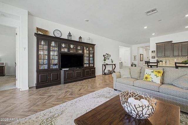 14552 W VOLTAIRE Street, Surprise, AZ 85379