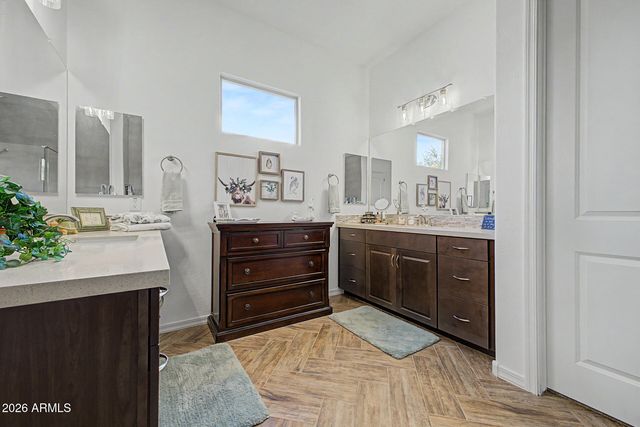 14552 W VOLTAIRE Street, Surprise, AZ 85379