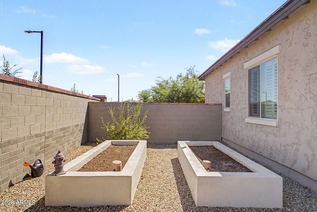 14552 W VOLTAIRE Street, Surprise, AZ 85379