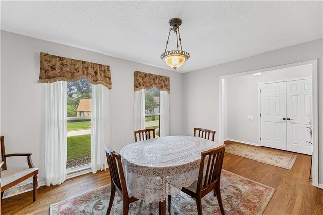 5204 Stearns Street, Shawnee, KS 66203