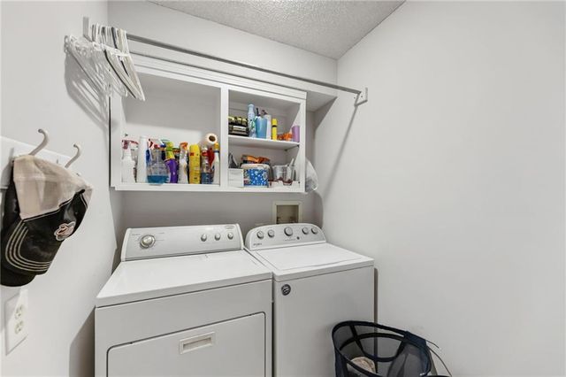 5204 Stearns Street, Shawnee, KS 66203