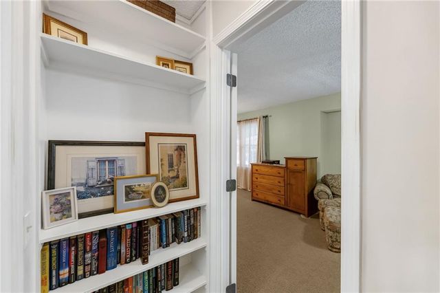5204 Stearns Street, Shawnee, KS 66203