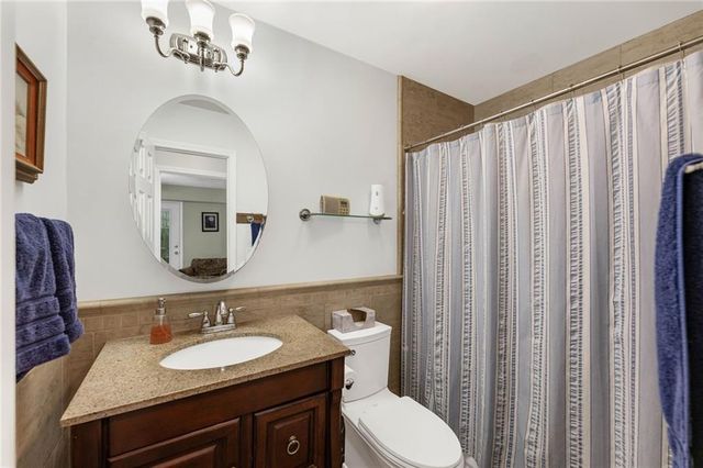 5204 Stearns Street, Shawnee, KS 66203