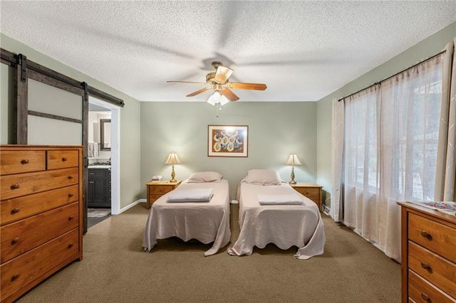 5204 Stearns Street, Shawnee, KS 66203