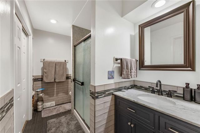 5204 Stearns Street, Shawnee, KS 66203