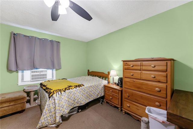 5204 Stearns Street, Shawnee, KS 66203