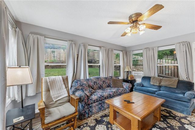 5204 Stearns Street, Shawnee, KS 66203