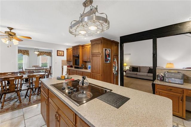5204 Stearns Street, Shawnee, KS 66203
