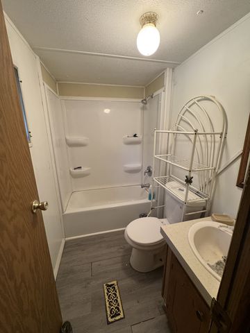 138 Shiloh Rd, Beechgrove, TN 37018