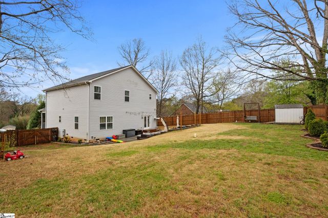 117 N River Hills Drive, Spartanburg, SC 29303