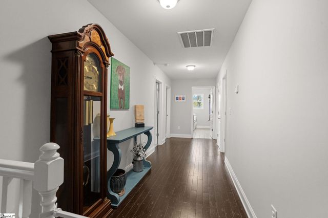 117 N River Hills Drive, Spartanburg, SC 29303