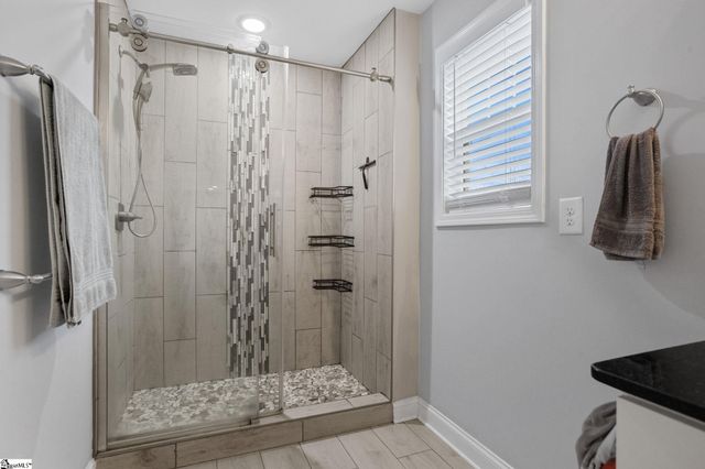 117 N River Hills Drive, Spartanburg, SC 29303