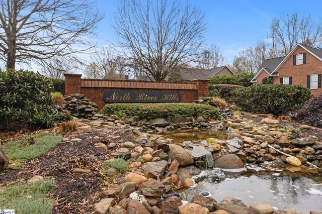 117 N River Hills Drive, Spartanburg, SC 29303