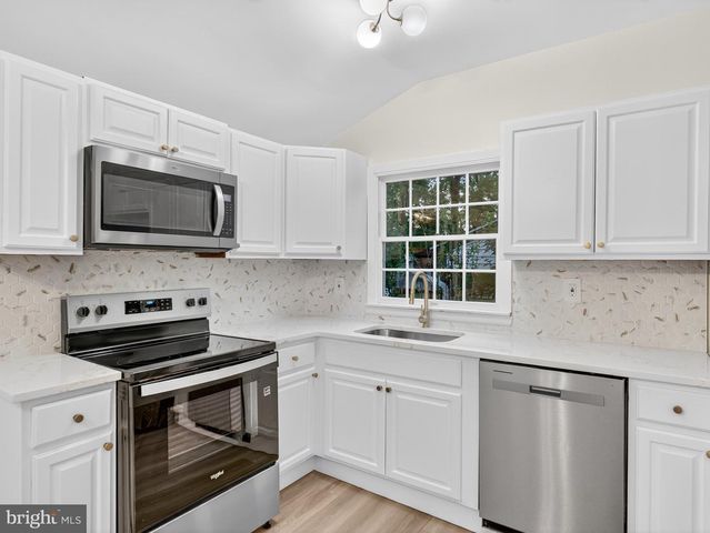 420 CARVER AVE, Lawnside, NJ 08045