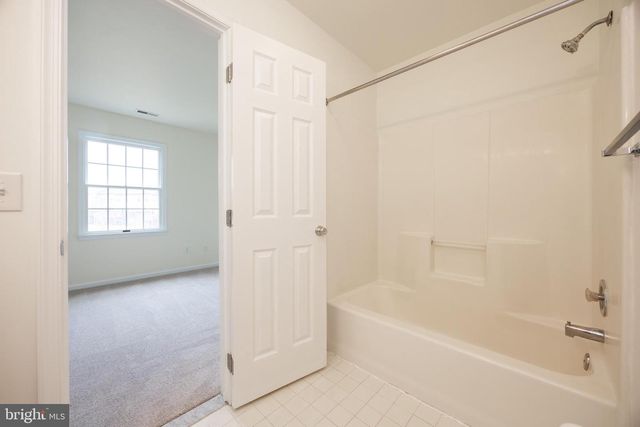 1242 PINE RIDGE DR, Perkiomenville, PA 18074