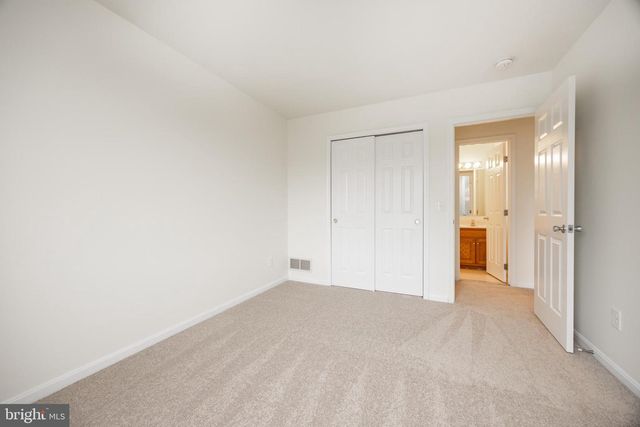 1242 PINE RIDGE DR, Perkiomenville, PA 18074