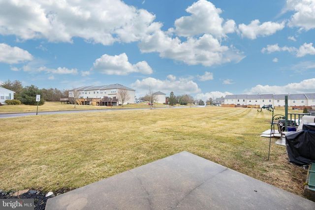 1242 PINE RIDGE DR, Perkiomenville, PA 18074
