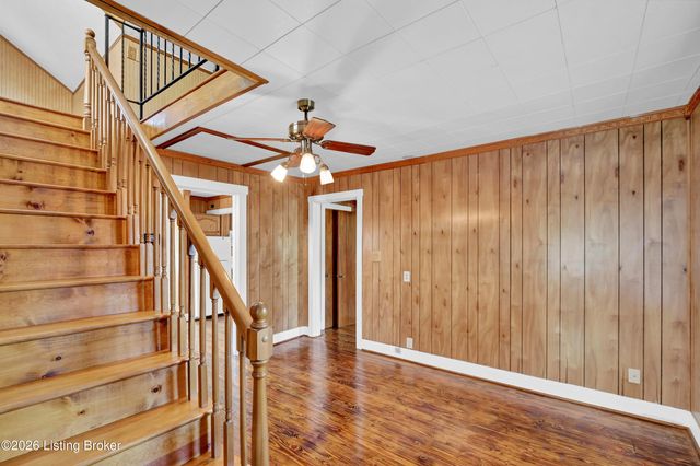 404 Gilliland Rd, Louisville, KY 40245